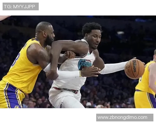 2007年湖人与灰熊的激烈对决回顾与精彩瞬间分析